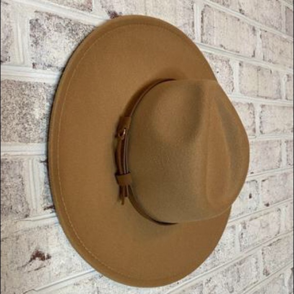 Wide brim fedora